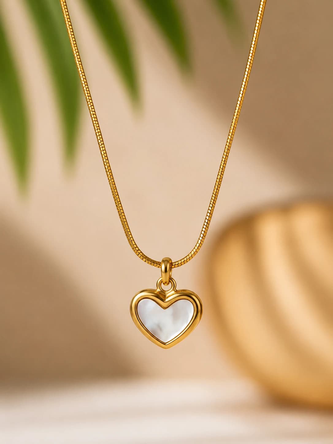 White heart chain