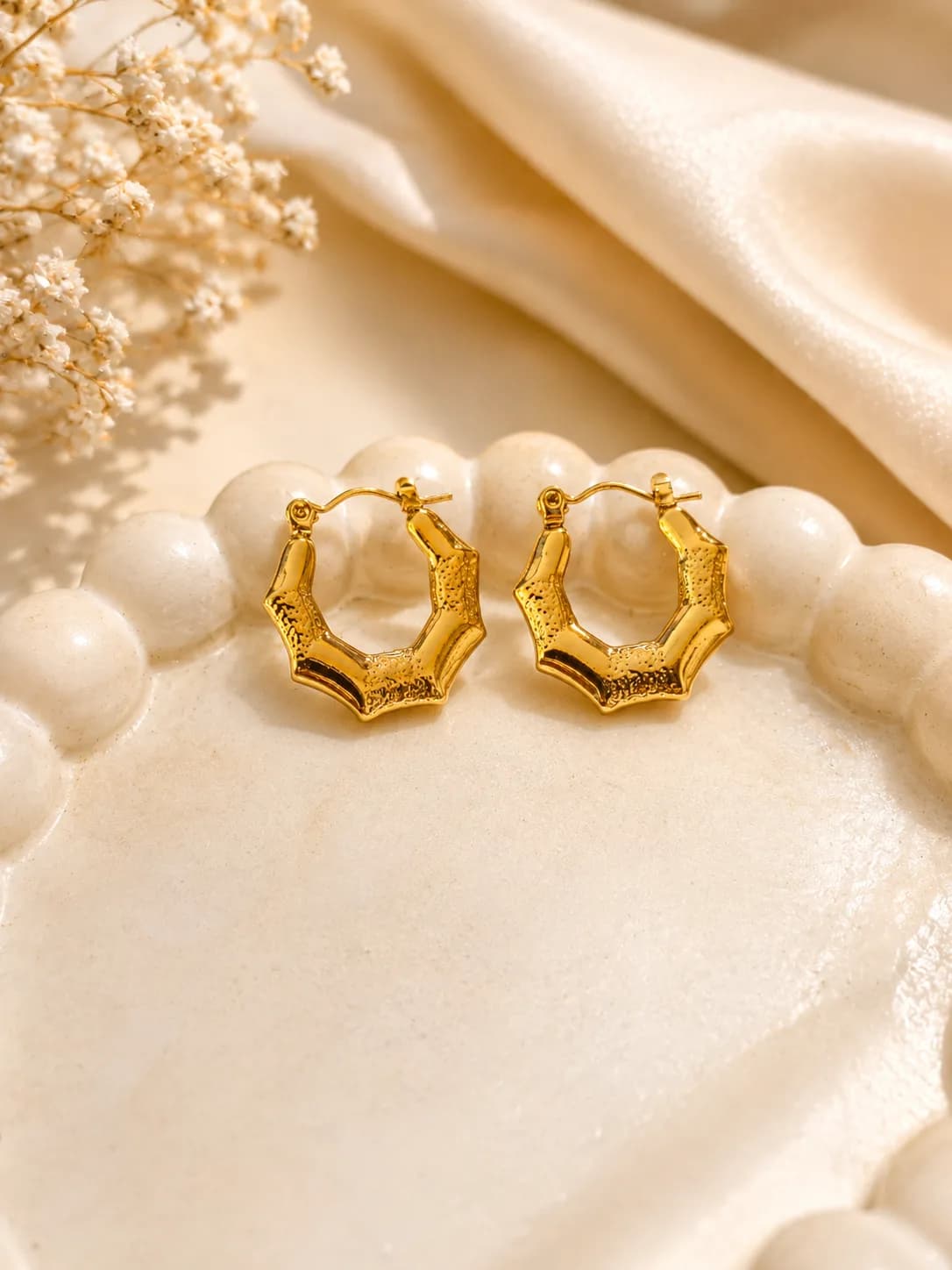Hexagon shaped hoops