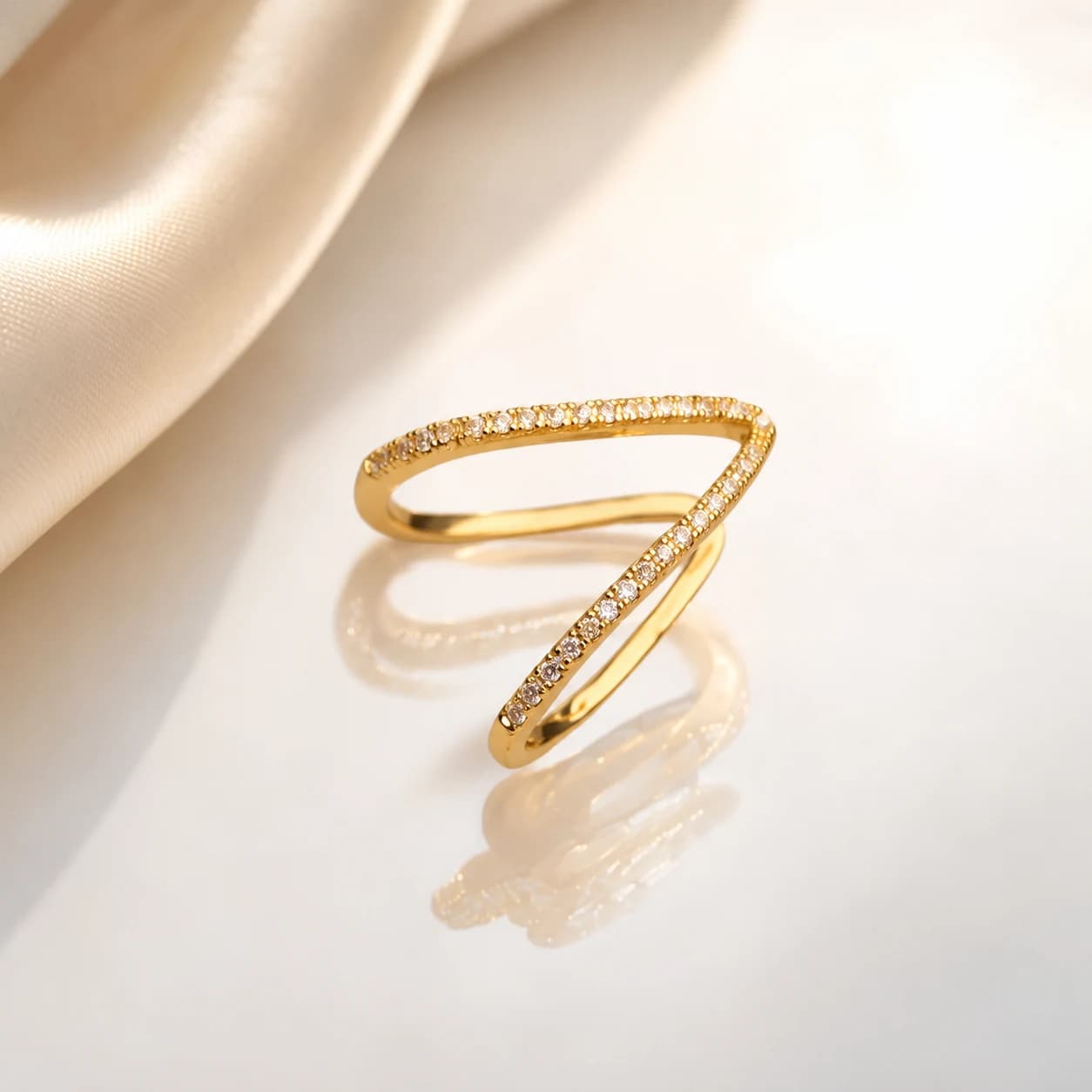 V shaped ring