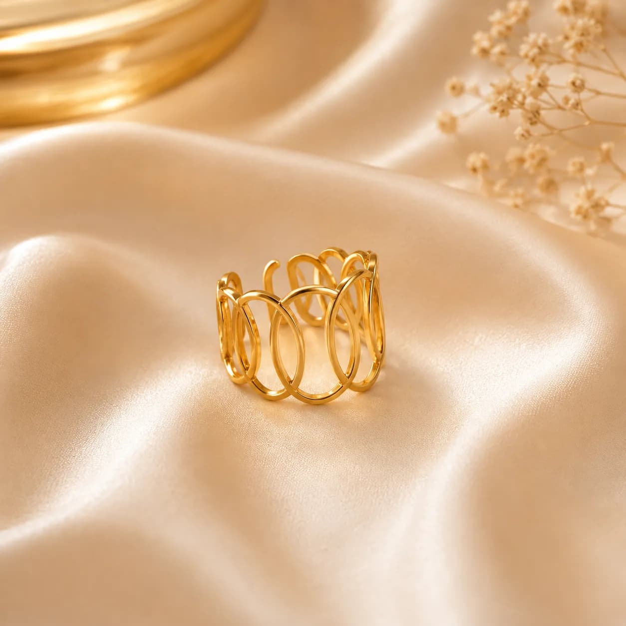 Endless loop adjustable ring