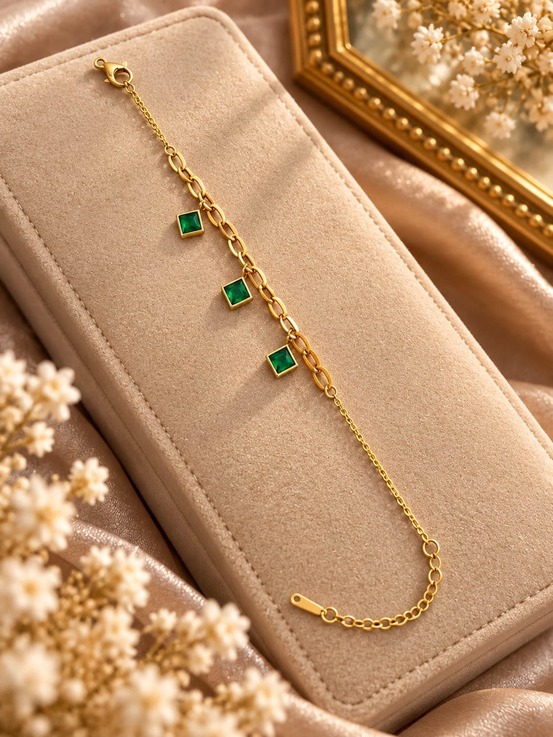 Emerald charm